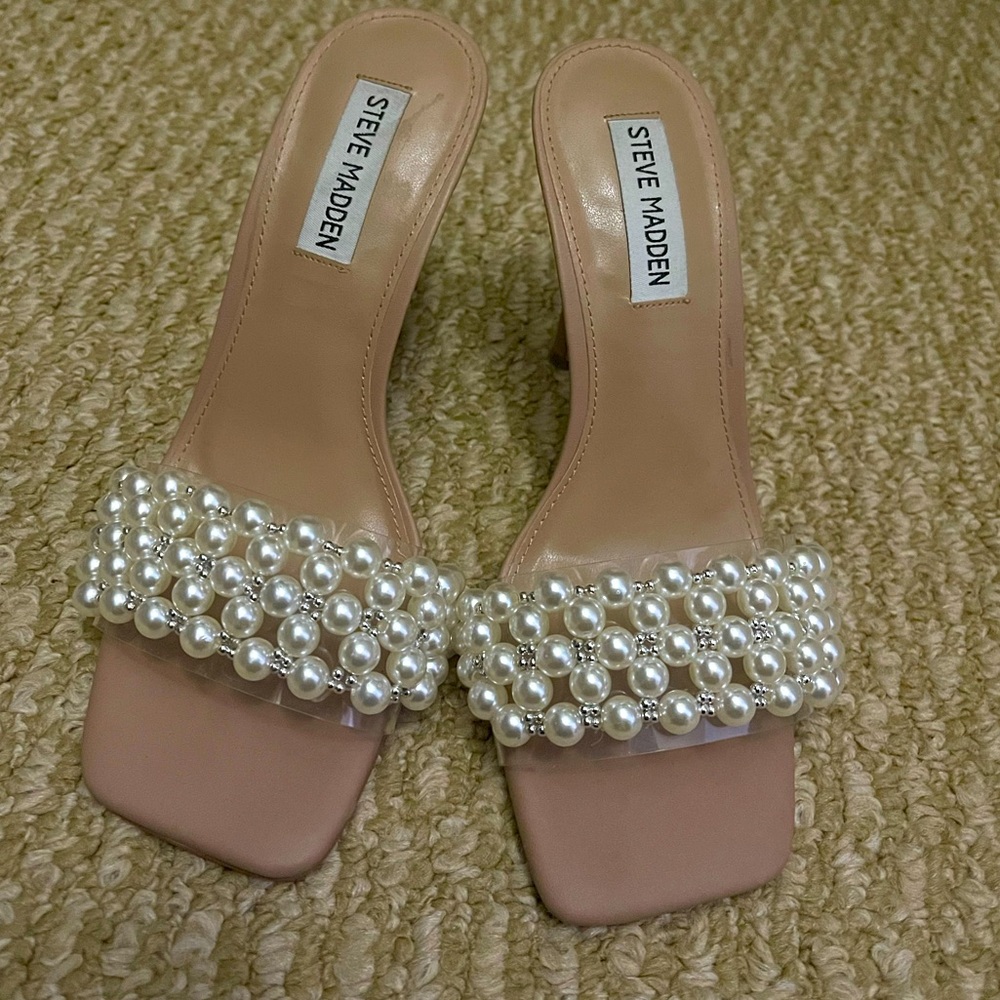 Worn once, Steve Madden heels. Size 7.